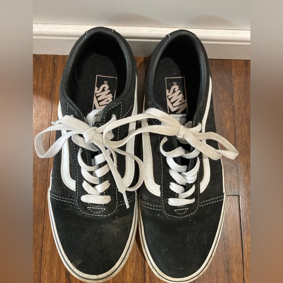 Vans Classic Black & White Old Skool Sneakers, women’s 8.5 - Picture 3 of 9